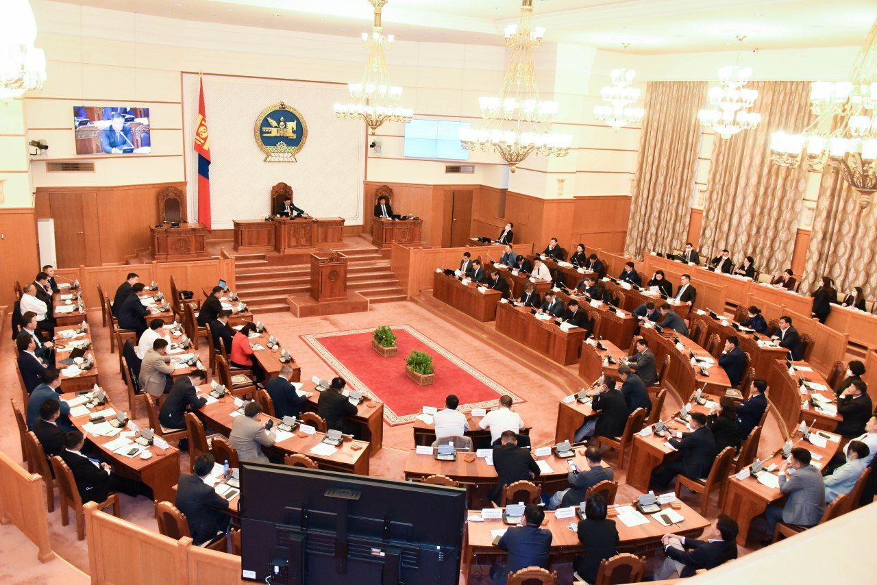 Хийн түлшид шилжсэн айлуудад 100 мянган төгрөгийн татаас олгохыг Засгийн газар баталлаа