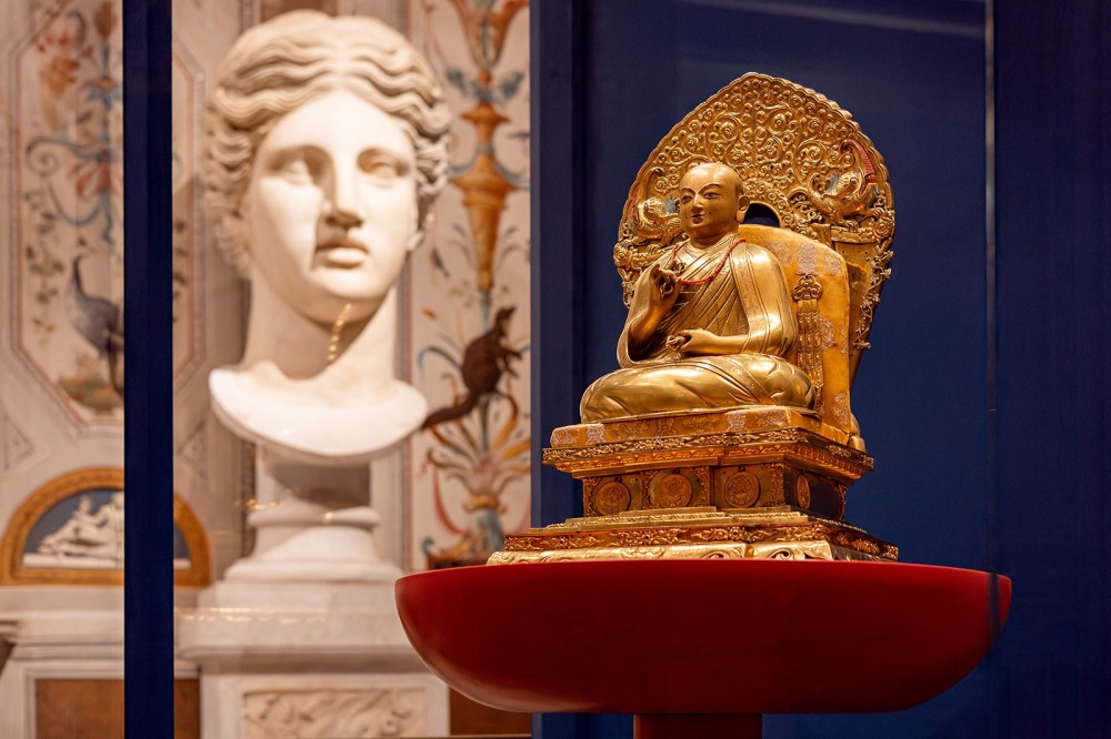 Өндөр гэгээн Занабазарын бүтээлүүдийн үзэсгэлэнг Ром хотноо нээлээ