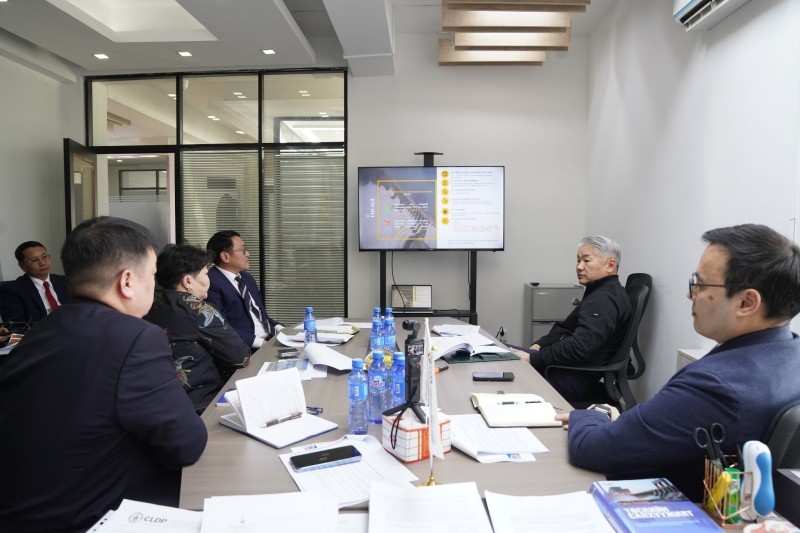 Дархан-Алтанбулаг чиглэлийн 113 км авто замыг 4 эгнээ болгон өргөтгөхөөр судалж байна