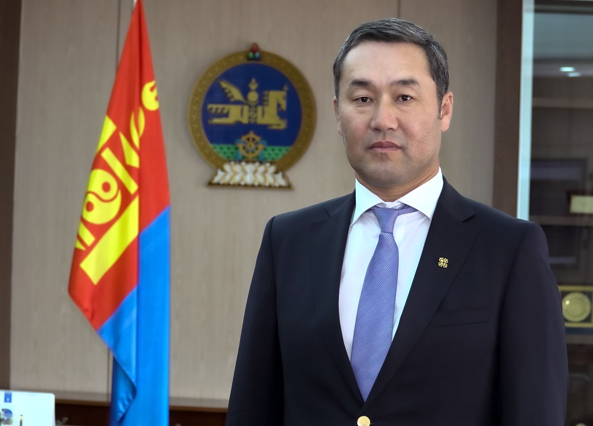 Н.Тавинбэхийг батлан даалтад гаргаж, хилийн хориг тавьжээ