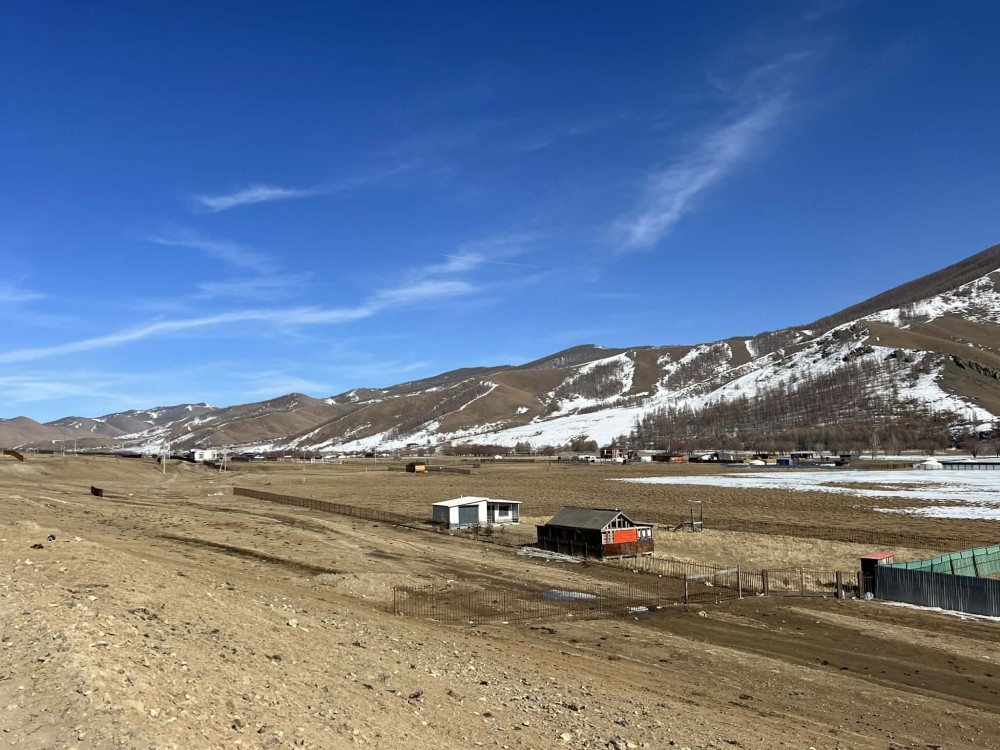 Нийслэлийн хэмжээнд 4600 айлыг цахилгаан эрчим хүчинд холбоно