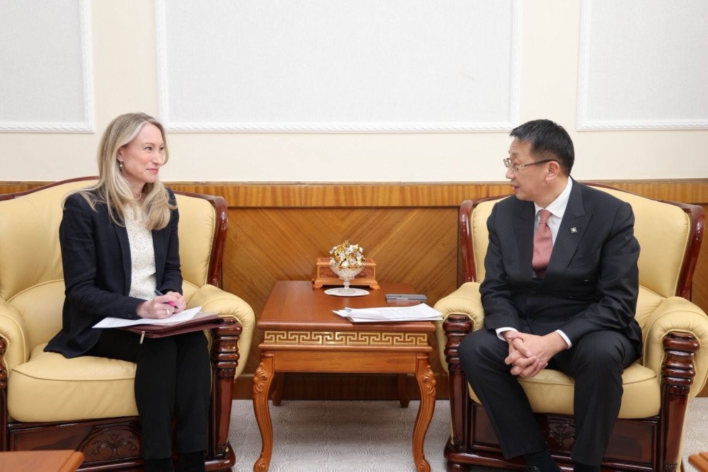 Орон нутгийн англи хэлний багш нарын ур чадварыг дэмжихэд 1.1 сая паунд зарцуулжээ